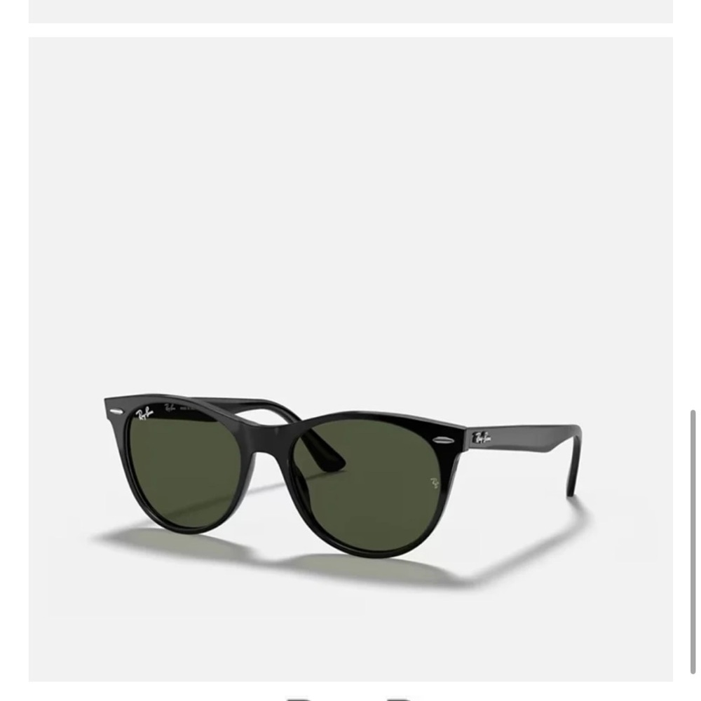 Ray-Ban Classic Black Frame with Dark Green Lenses